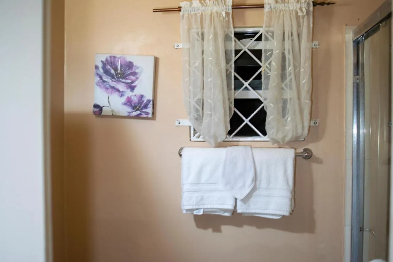 הוילה Saint Annʼs Bay La Palmera 0*,  ג'מייקה